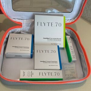 Flyte 70 5PC Makeup Bundle With Zip Top Cosmetic Travel Bag Coral Gray NEW